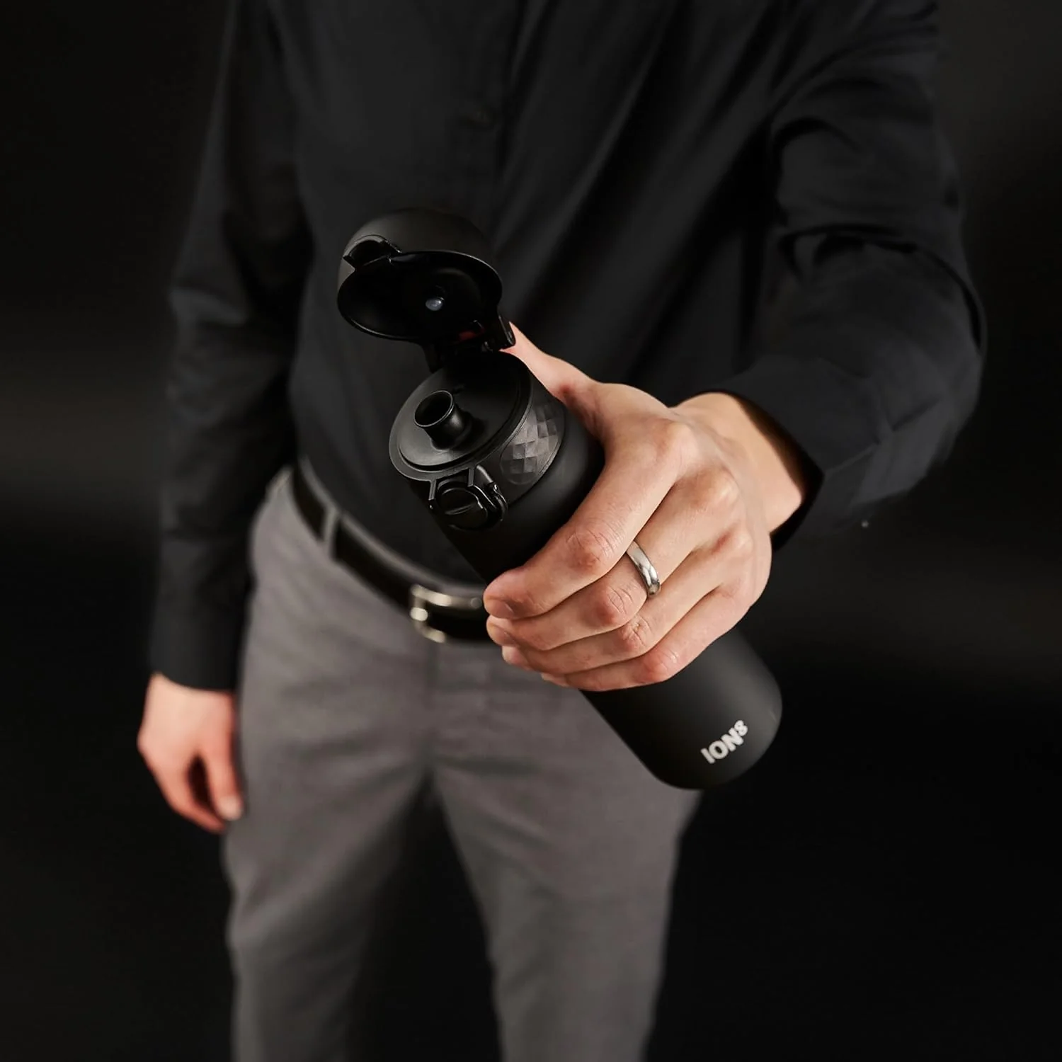 Slim Water Bottle 500 ml/18 oz Black - Image 11